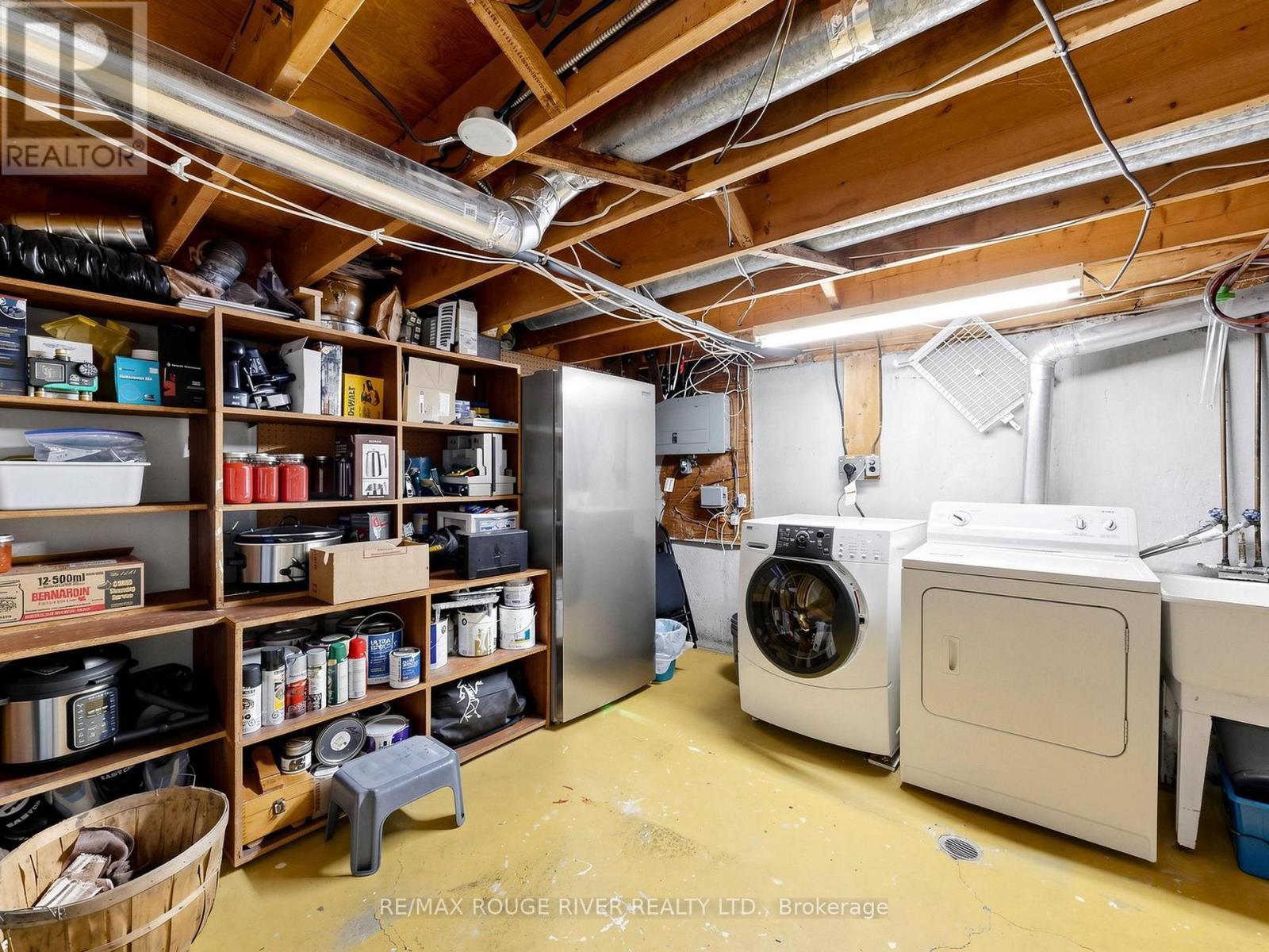 1739 Ada Court — photo 44