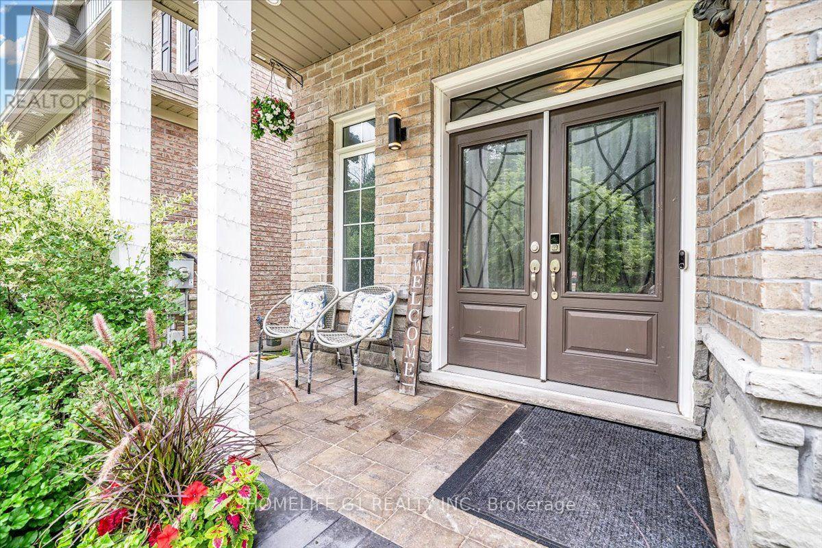 47 HOLYROD DRIVE - 6
