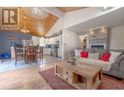 36 Tebby Boulevard, South River, ON P0A1X0 Photo 14