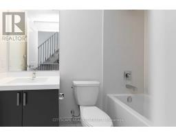 Th07 - 1010 Portage Parkway, Vaughan, ON L4K0K3 Photo 12