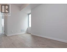 Th07 - 1010 Portage Parkway, Vaughan, ON L4K0K3 Photo 13
