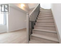 Th07 - 1010 Portage Parkway, Vaughan, ON L4K0K3 Photo 17