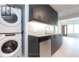 Bathroom - Th07 - 1010 Portage Parkway, Vaughan, ON L4K0K3 Photo 7