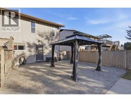 Primary Bedroom - 460 Sentinel Court, Kamloops, BC V2E2G6 Photo 12
