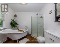 Utility room - 18 Agnes Street, Barrie, ON L4M2S2 Photo 11
