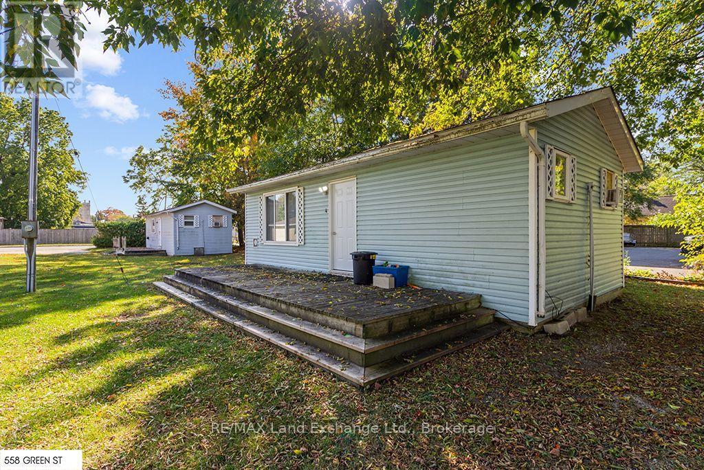 558 GREEN STREET - 23