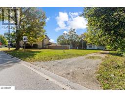 558 Green Street, Saugeen Shores, ON N0H2C1 Photo 21
