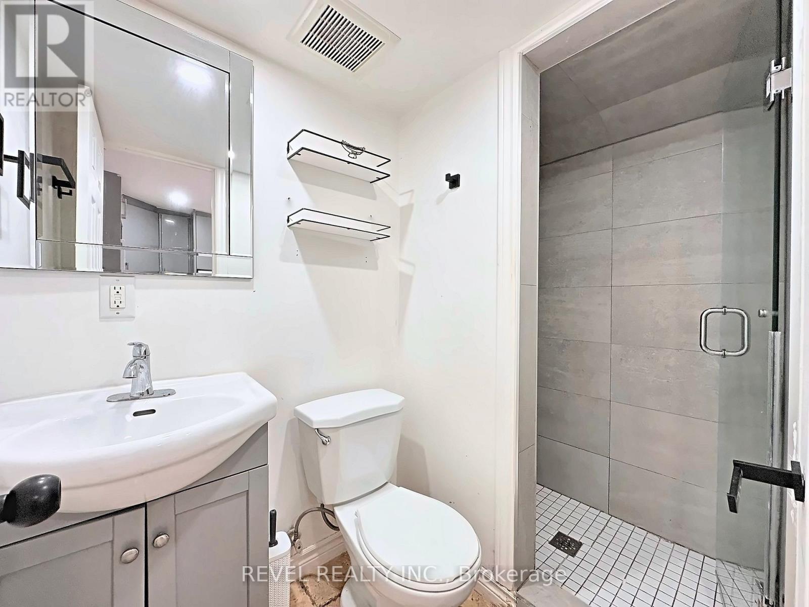 444 Westmount Avenue — photo 4