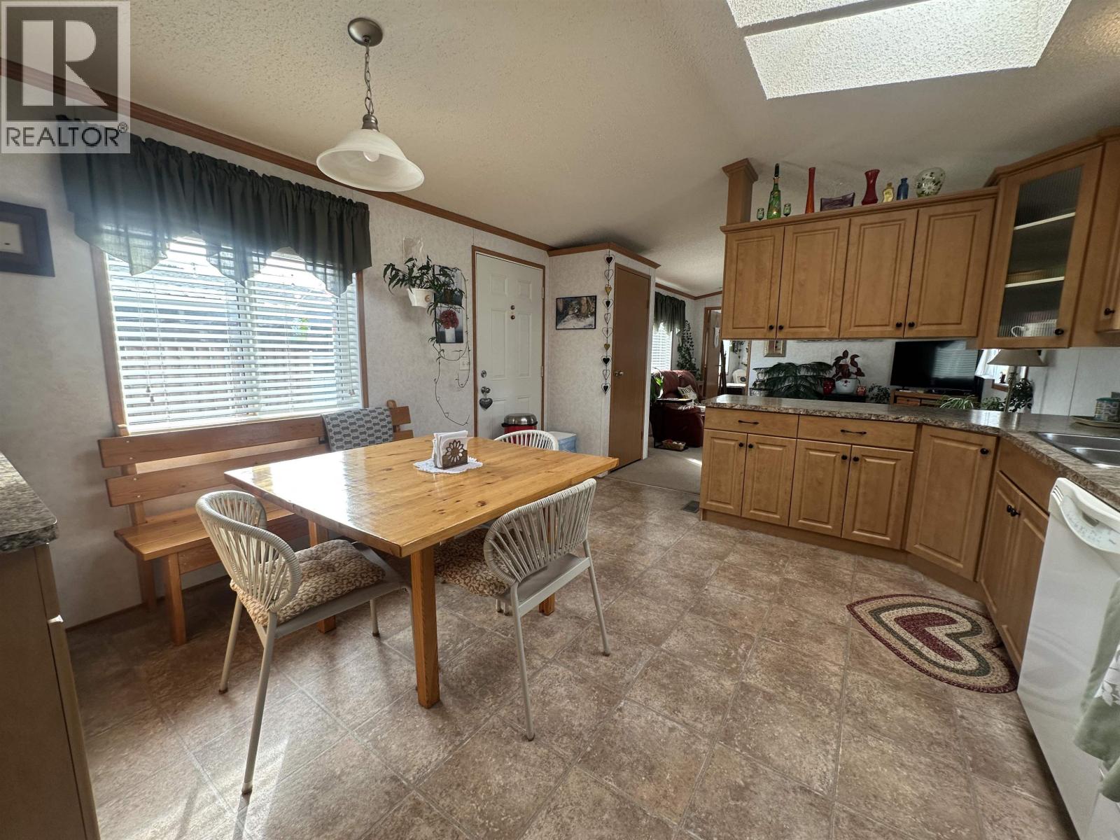 #57 3001 N MACKENZIE AVENUE - 7