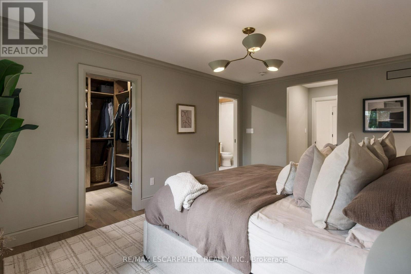 890 Forest Glen Avenue, Burlington, ON photo 23