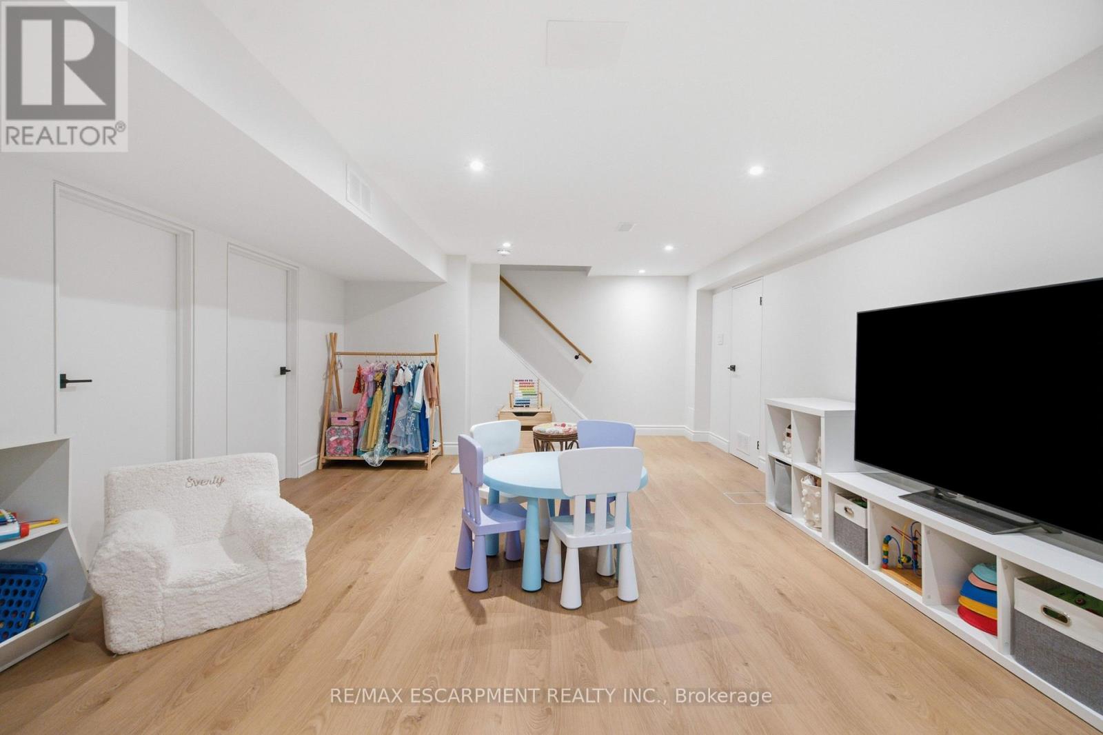 890 Forest Glen Avenue, Burlington, ON photo 39