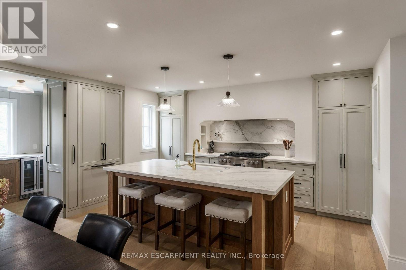 890 Forest Glen Avenue, Burlington, ON photo 9