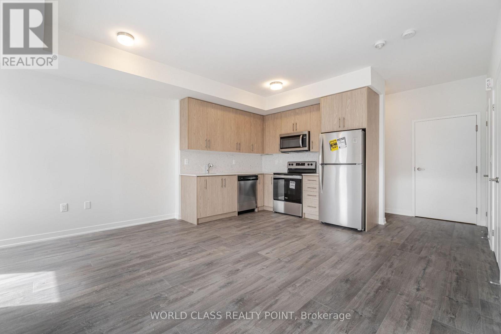 3405 Ridgeway Drive — photo 2