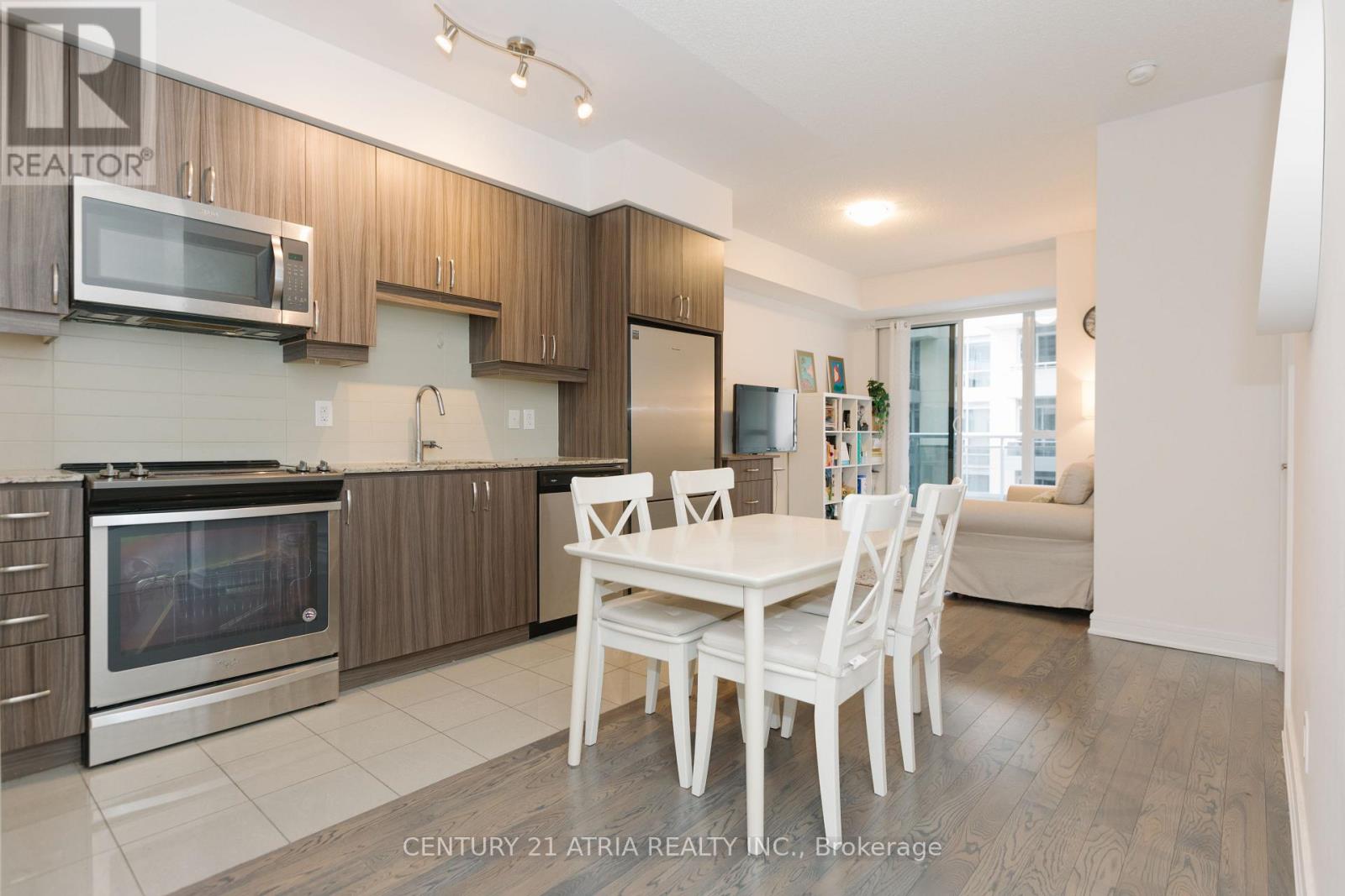 #507 9201 YONGE STREET - 15