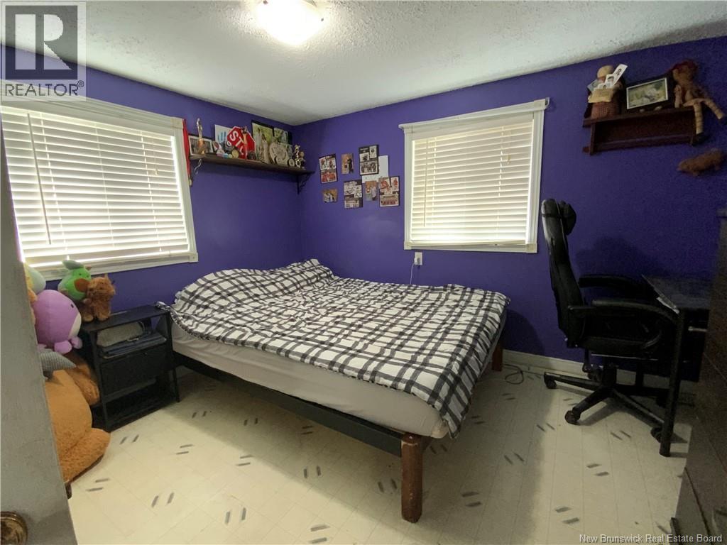 2123 Commerciale Street - 13