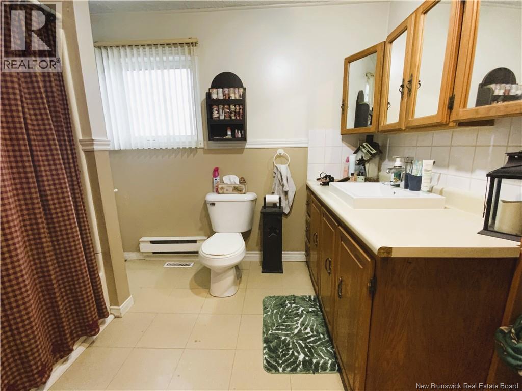 2123 Commerciale Street - 5