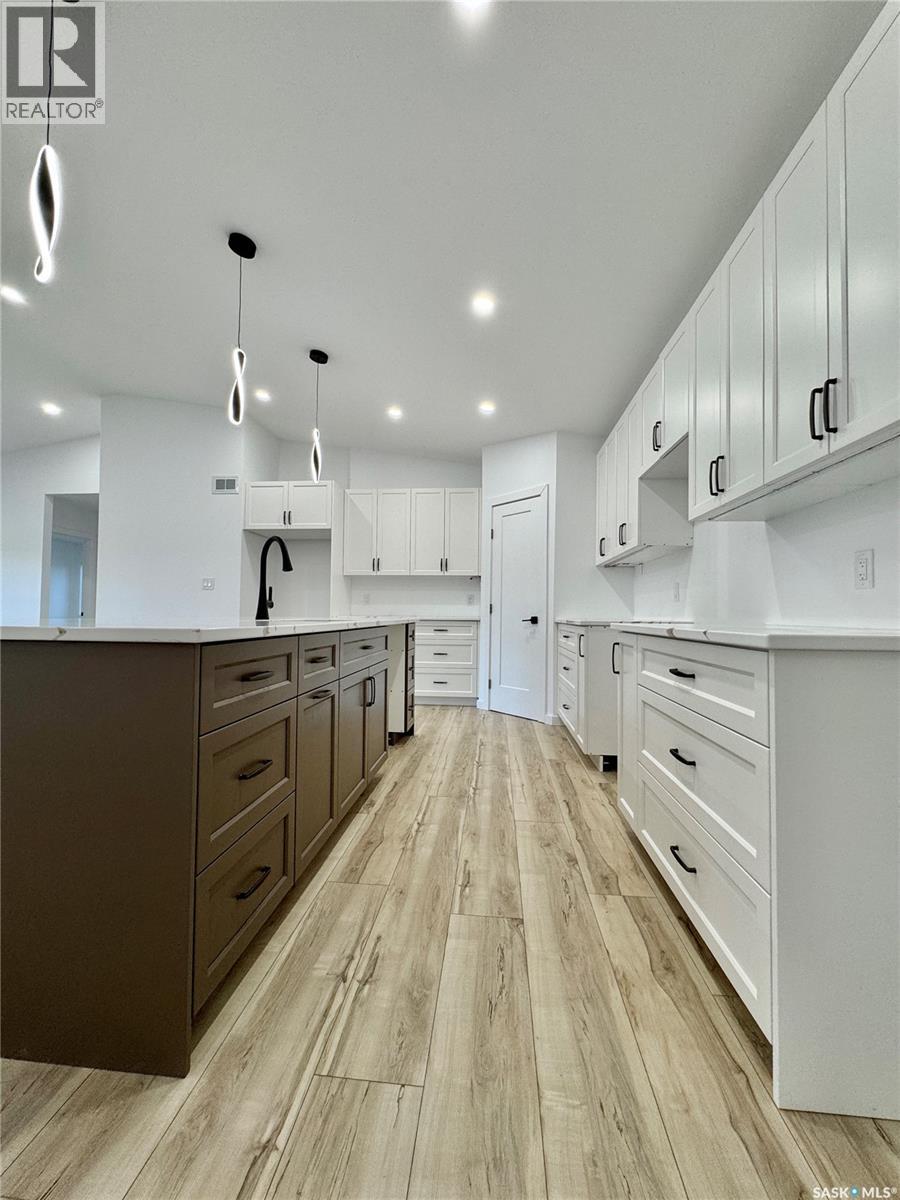 43 Franklin AVENUE - 12