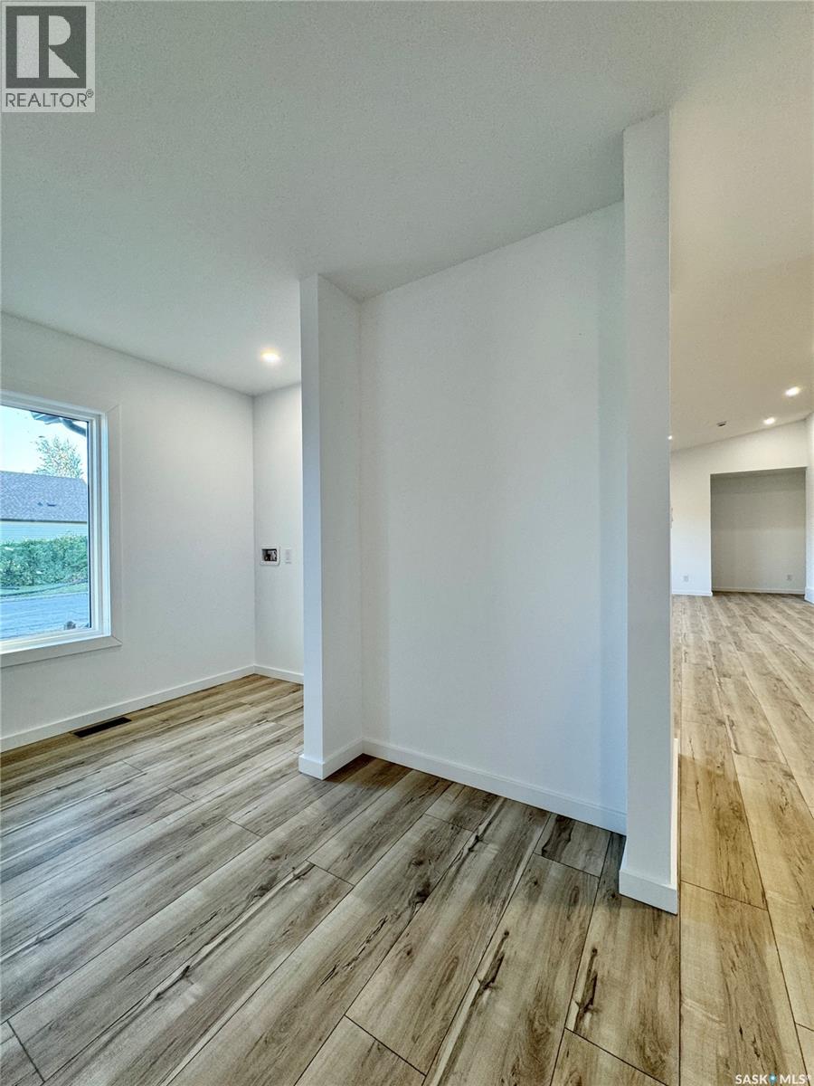 43 Franklin AVENUE - 44