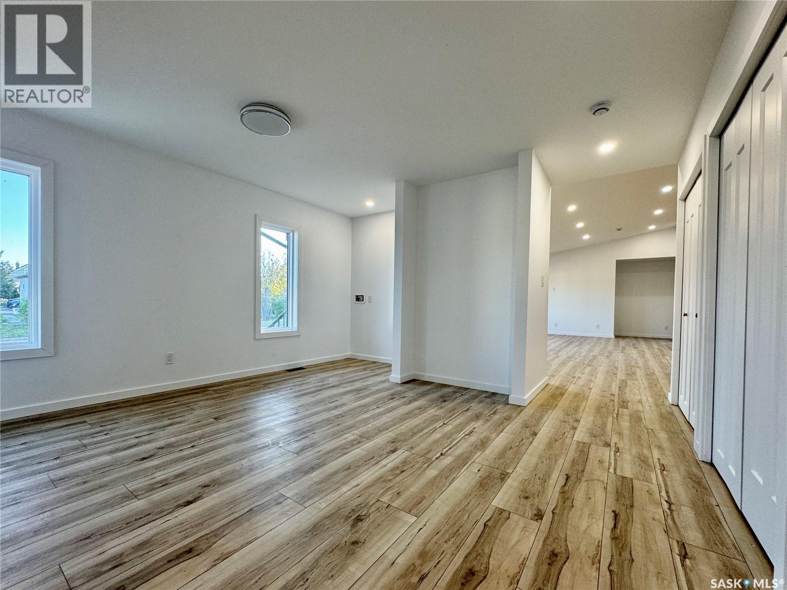 43 Franklin AVENUE - 42