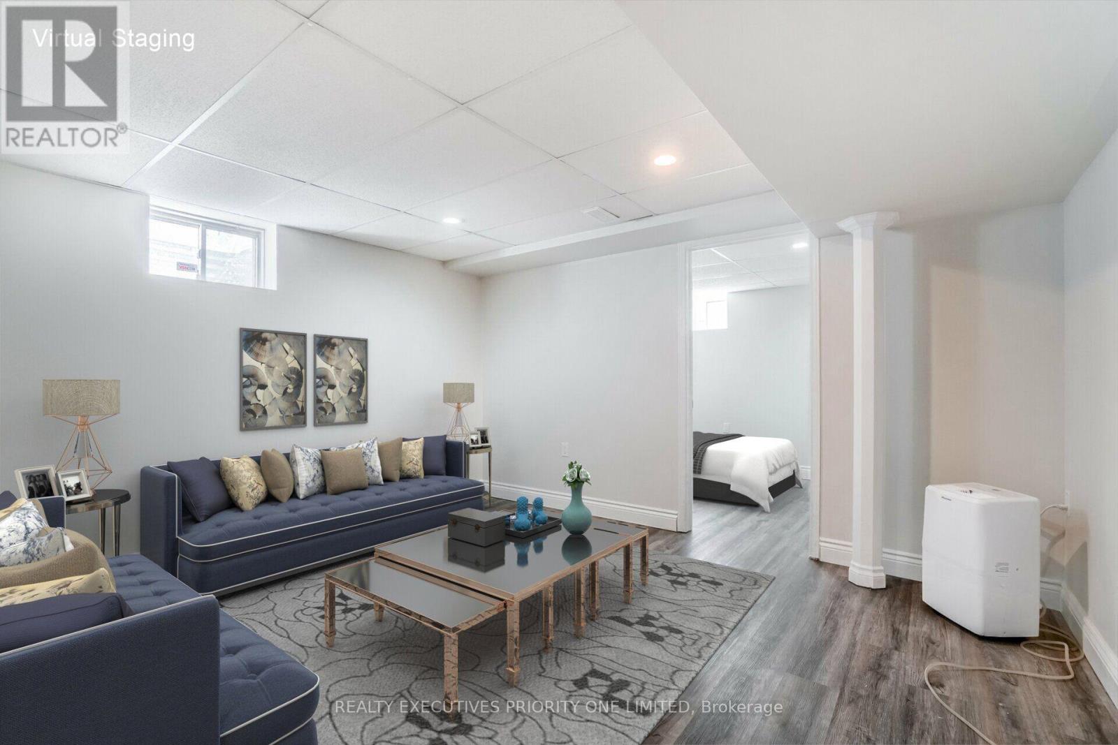 17 Drake Drive — photo 41