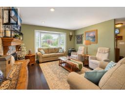 12496 219th Street, Maple Ridge, BC V2X0V3 Photo 6