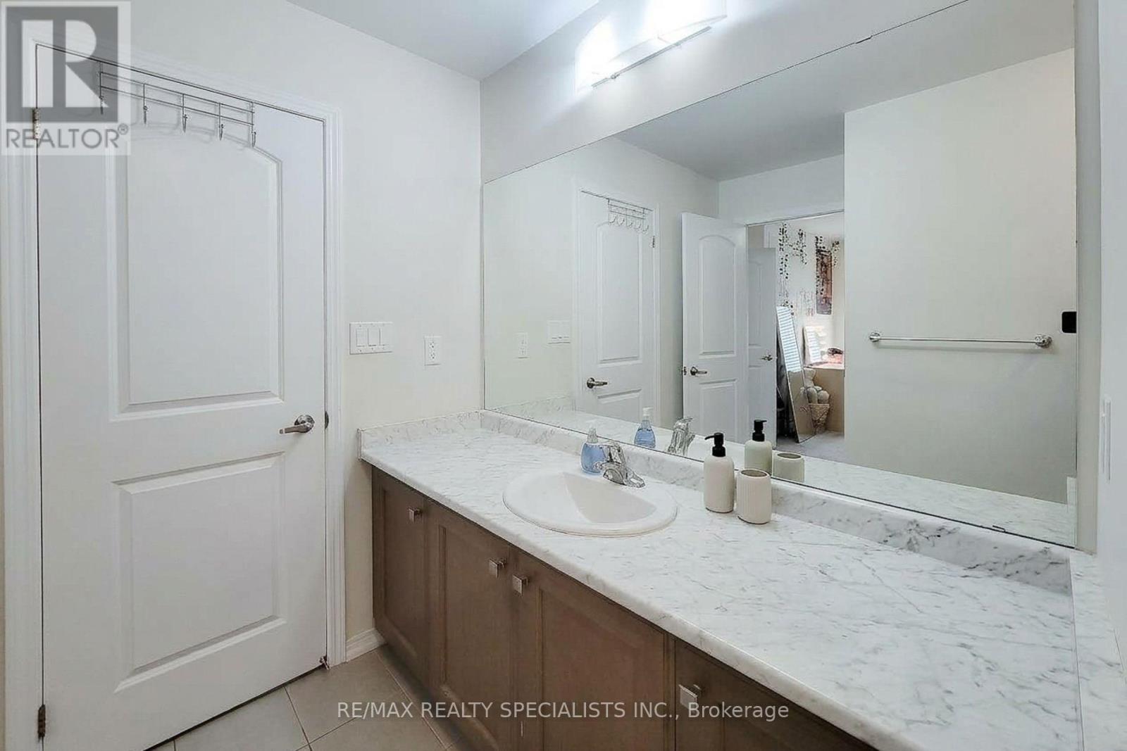 14 Beatty Avenue — photo 27