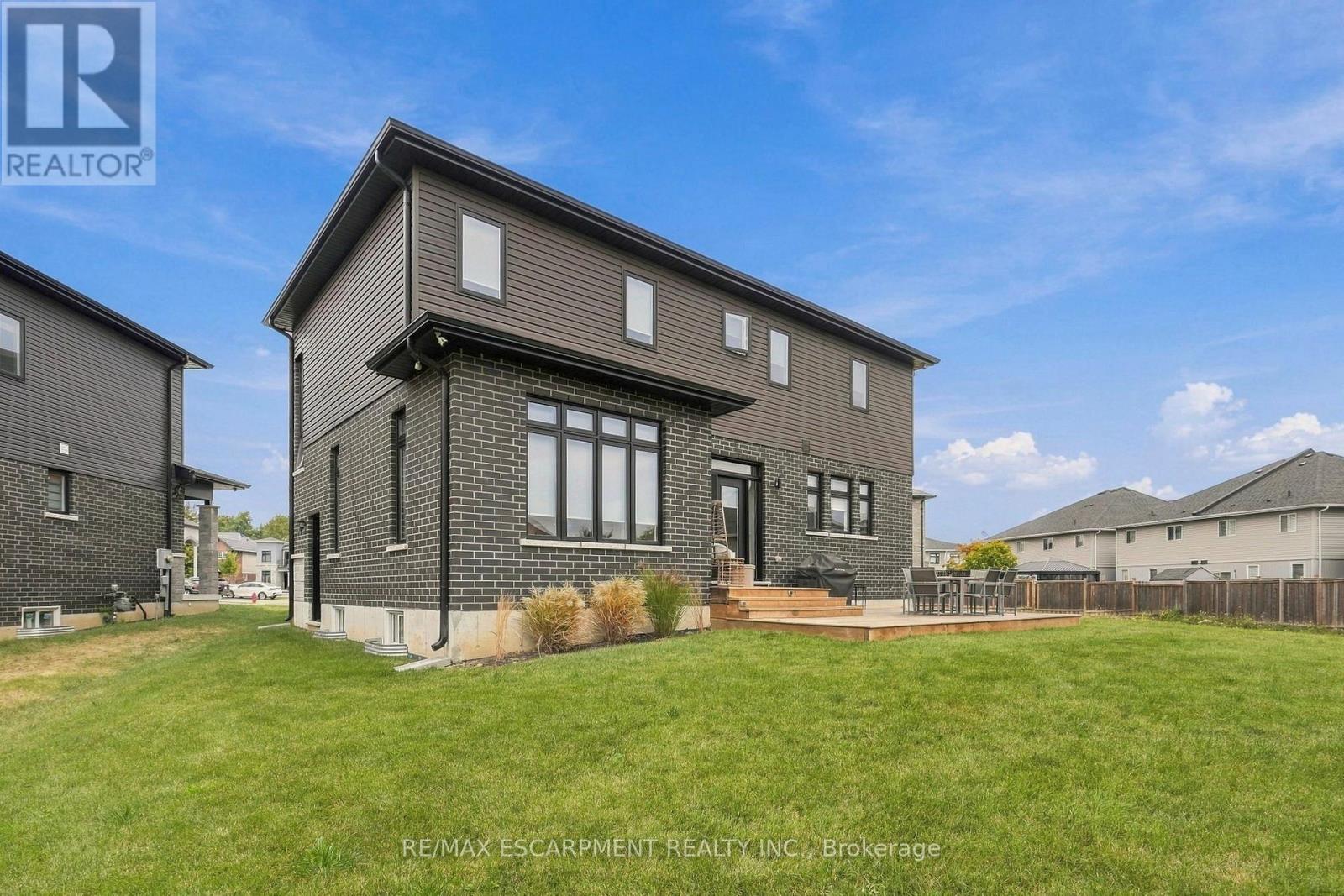 15 SAINT ANTHONY Place, Hamilton, ON photo 45