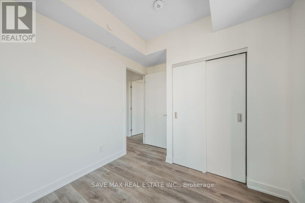 91 John Street North — photo 30