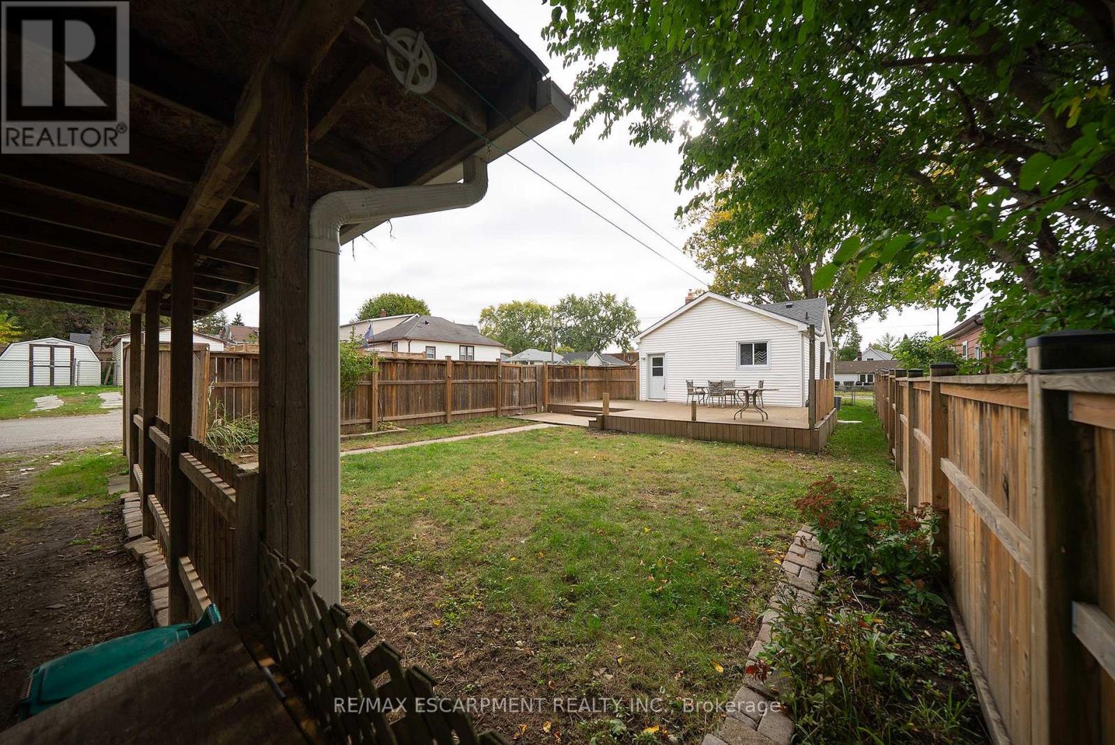 364 Wellington Street, Brantford, ON photo 23