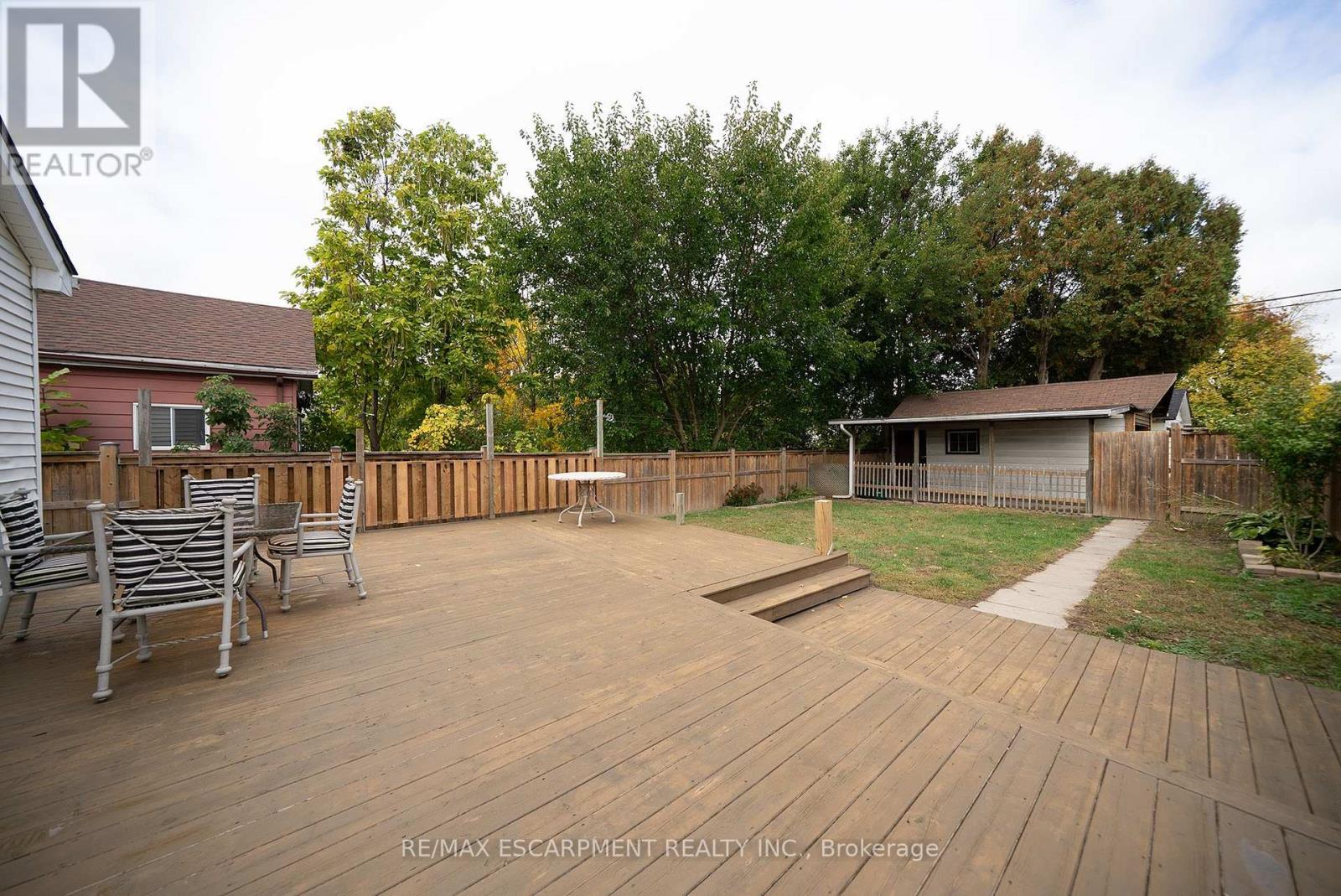 364 WELLINGTON STREET - 26