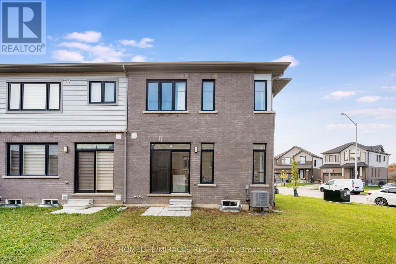 161 Freedom Crescent, Hamilton, ON photo 34