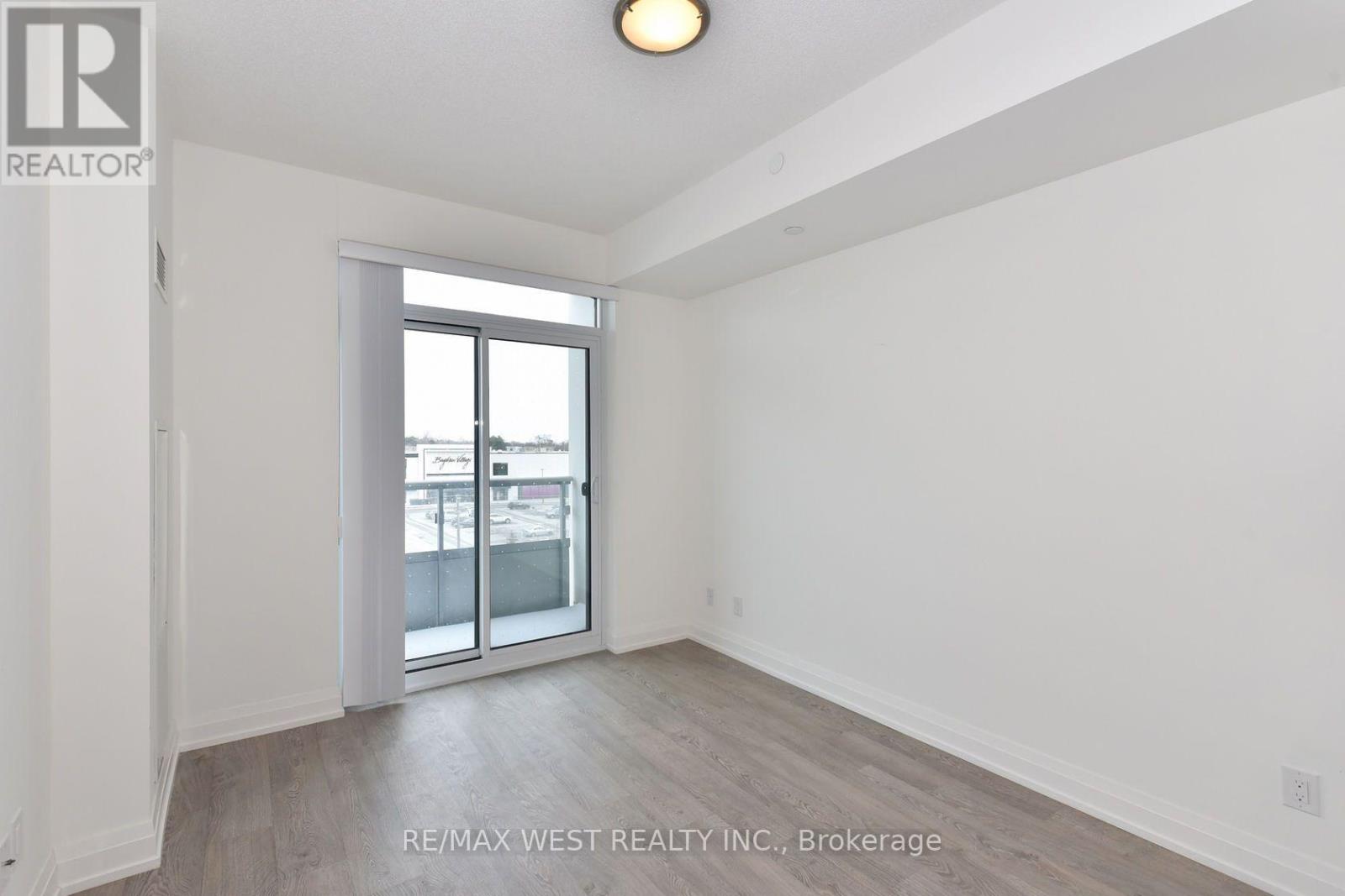 591 Sheppard Avenue East — photo 17