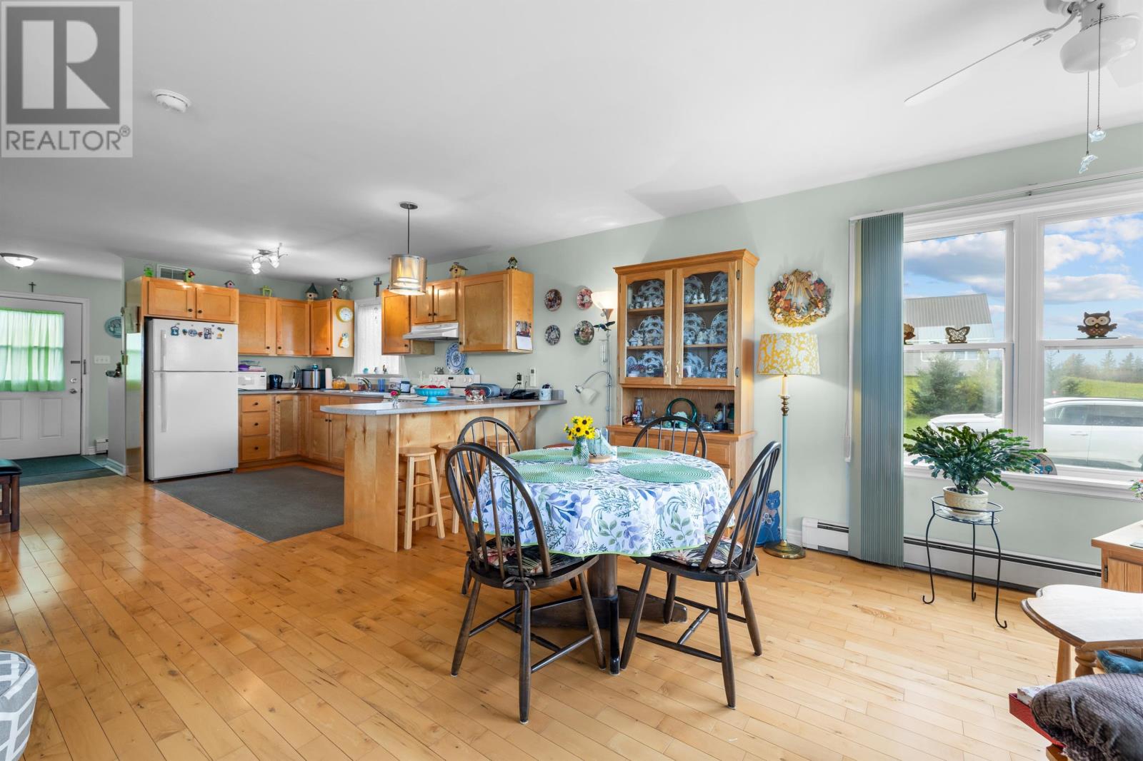 56 WOODHAWK Lane - 2