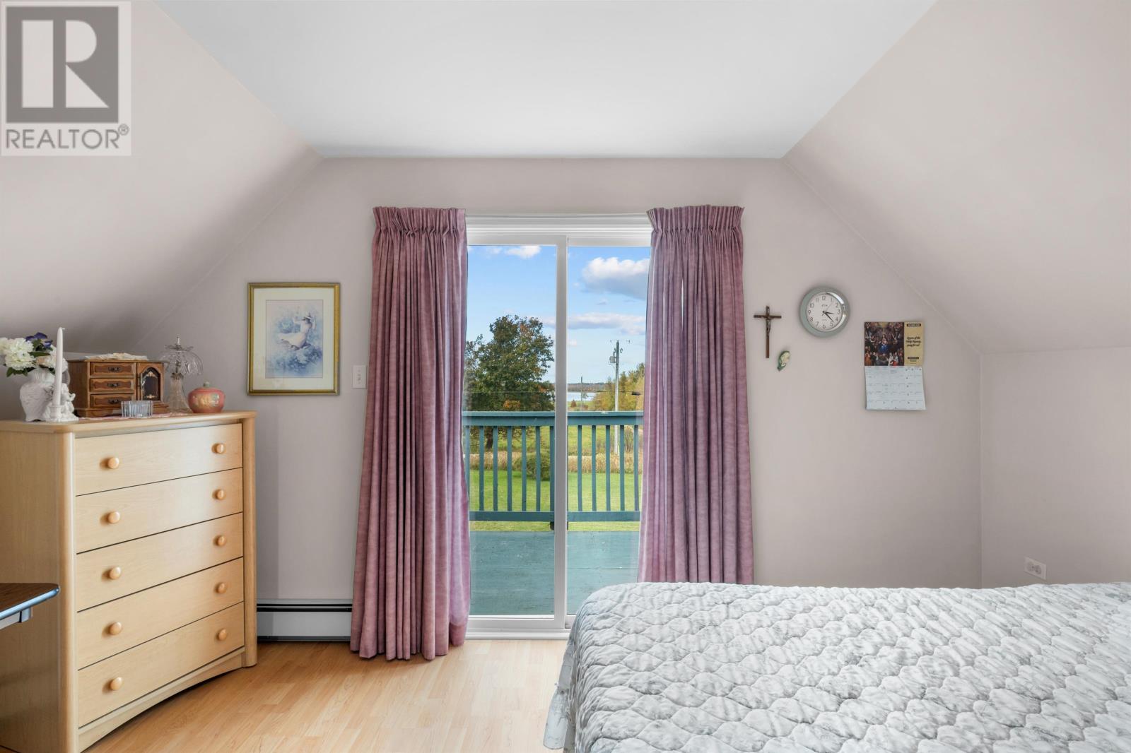 56 WOODHAWK Lane - 23