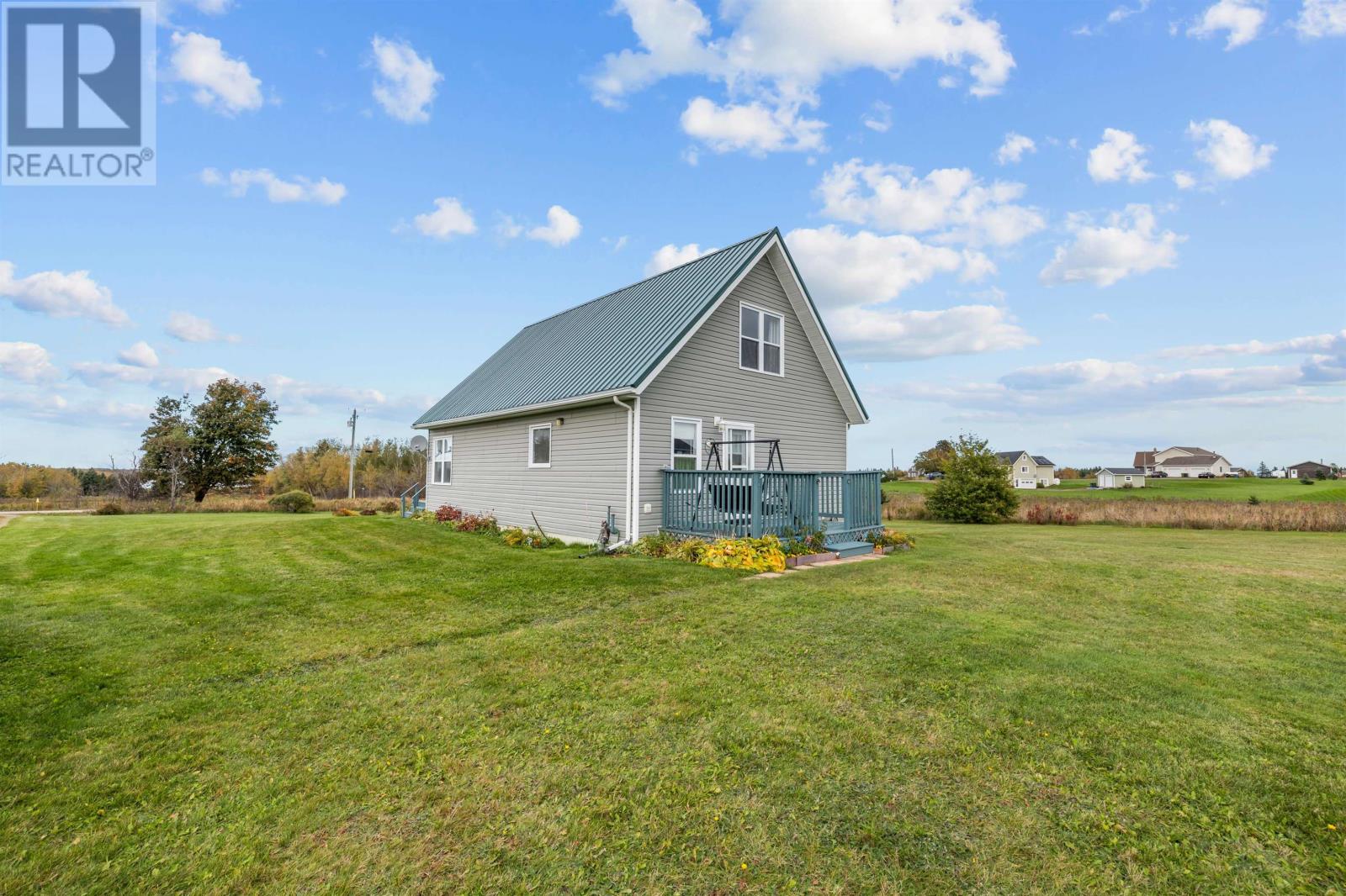 56 WOODHAWK Lane - 35