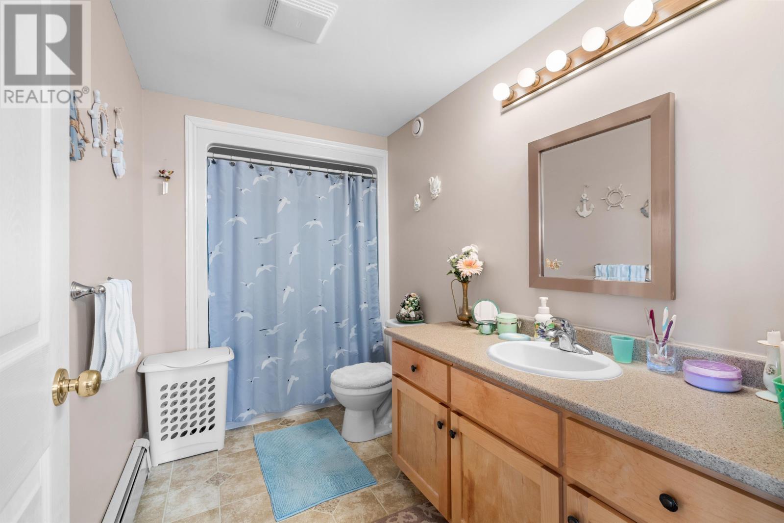 56 WOODHAWK Lane - 18