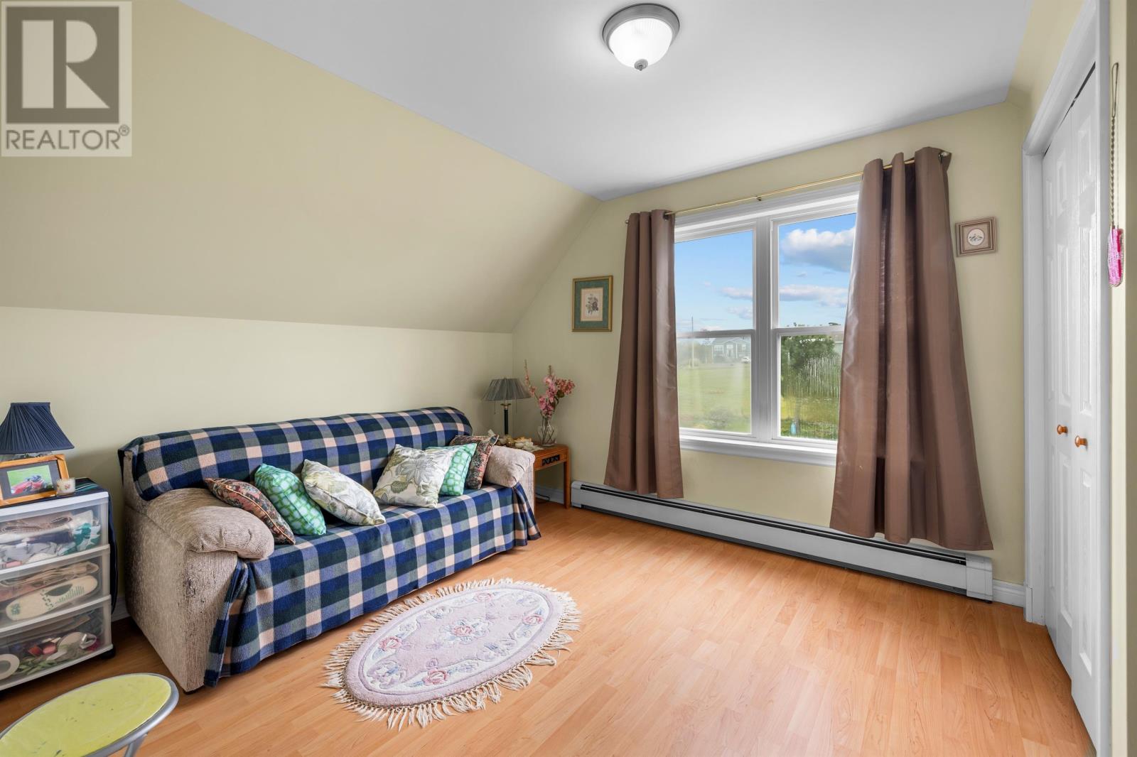 56 WOODHAWK Lane - 25