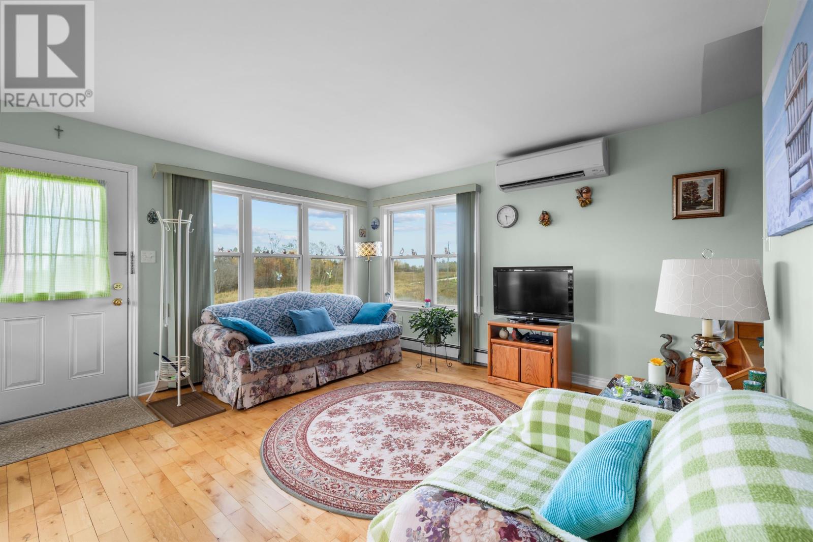 56 WOODHAWK Lane - 14