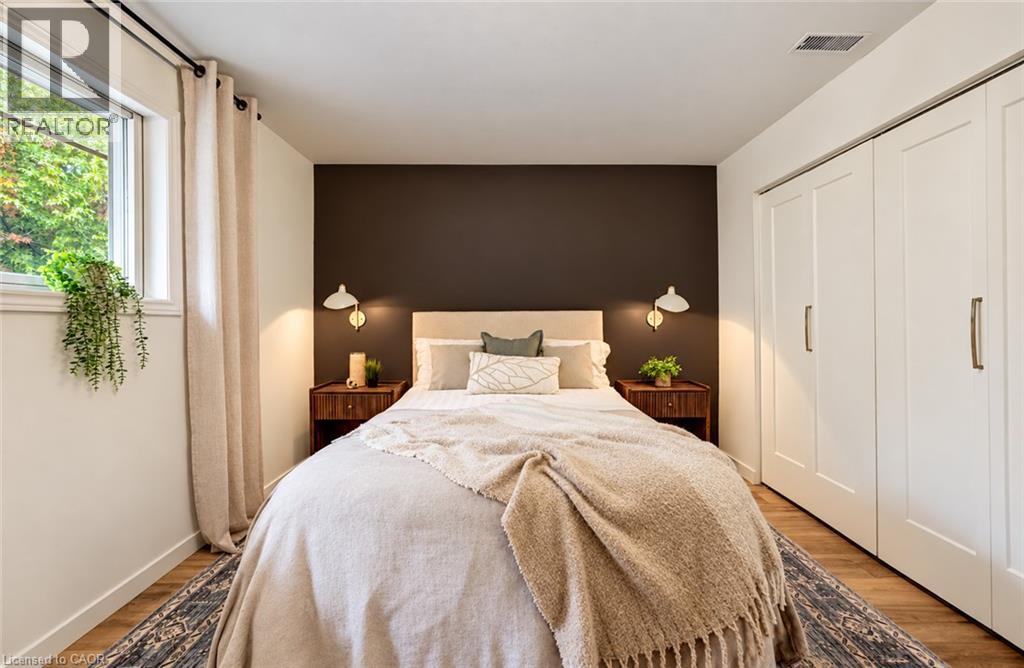 404 LAKEVIEW Drive - 16