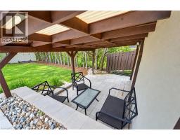 404 Lakeview Drive, Waterloo, ON N2L4Z6 Photo 32