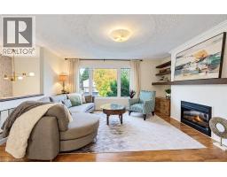 4pc Bathroom - 404 Lakeview Drive, Waterloo, ON N2L4Z6 Photo 7