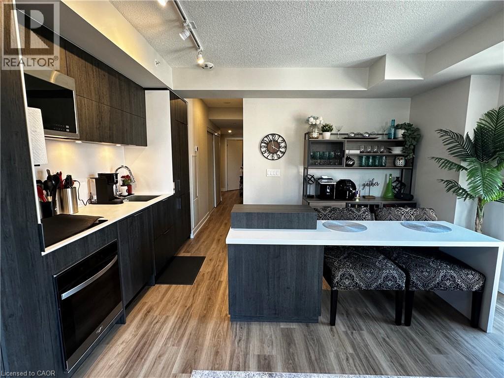 370 Martha Street — photo 21