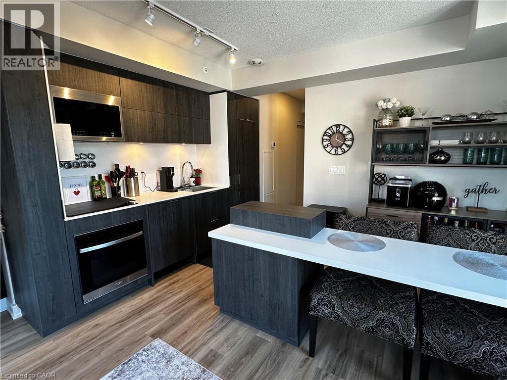 370 Martha Street — photo 22