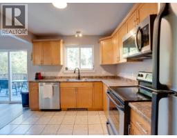 4pc Ensuite bath - 5432 Manson Ave, Powell River, BC V8A3P9 Photo 12