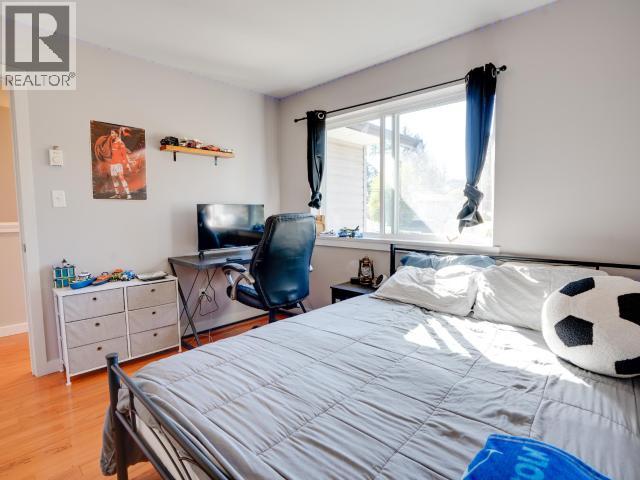 5432 MANSON AVE - 18
