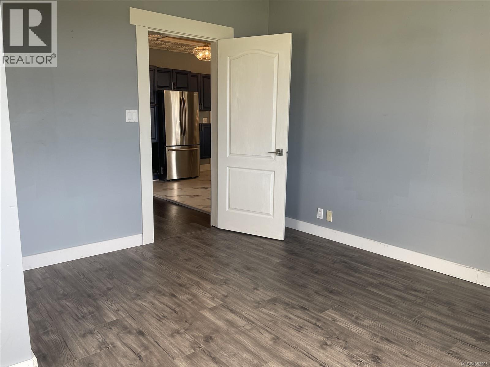 3097 6th Ave - 16
