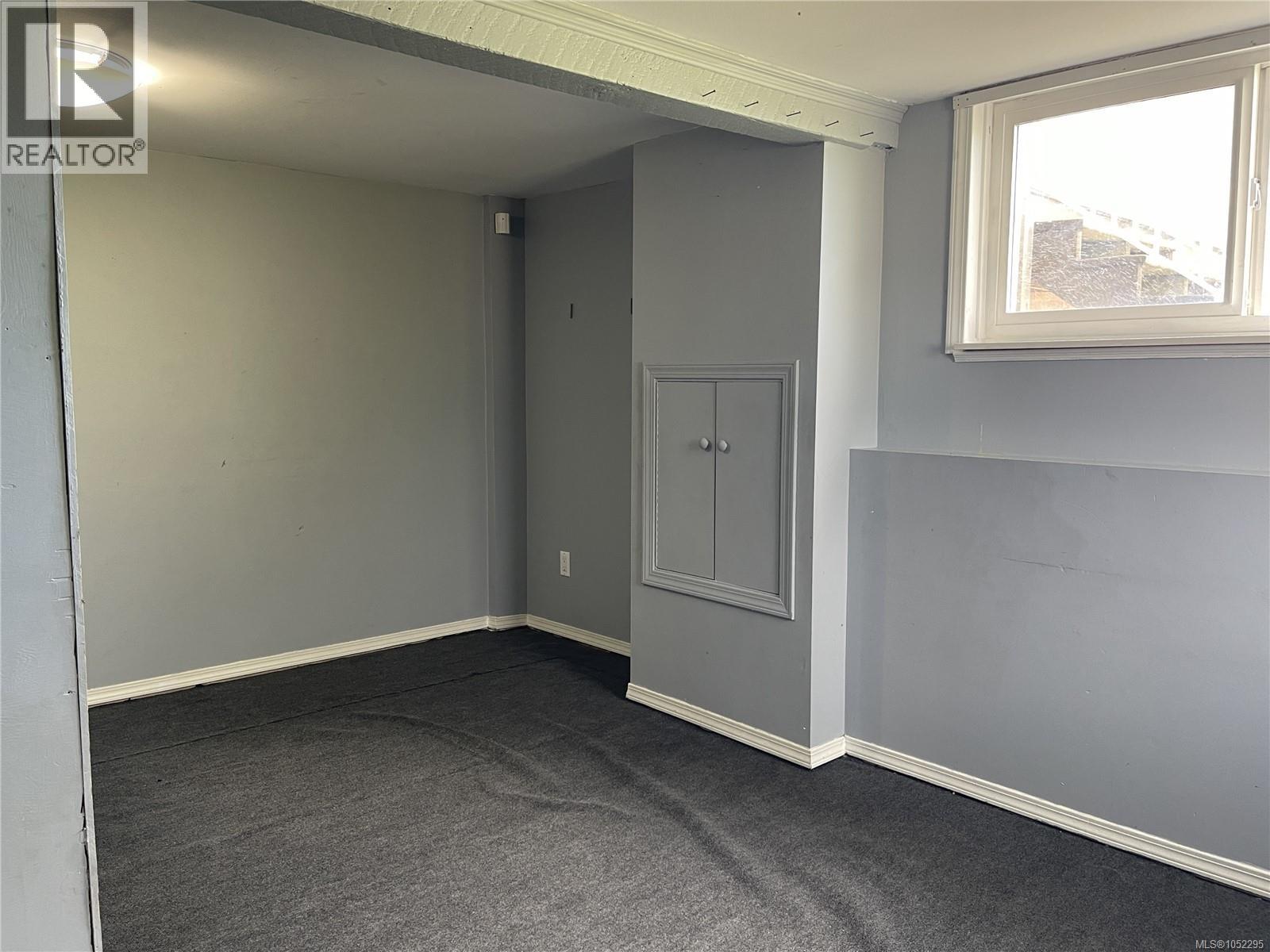 3097 6th Ave - 24