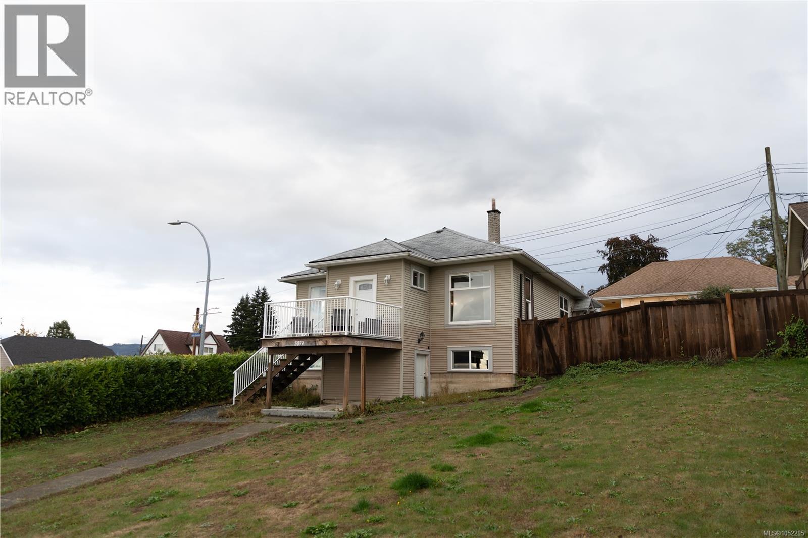 3097 6th Ave - 31