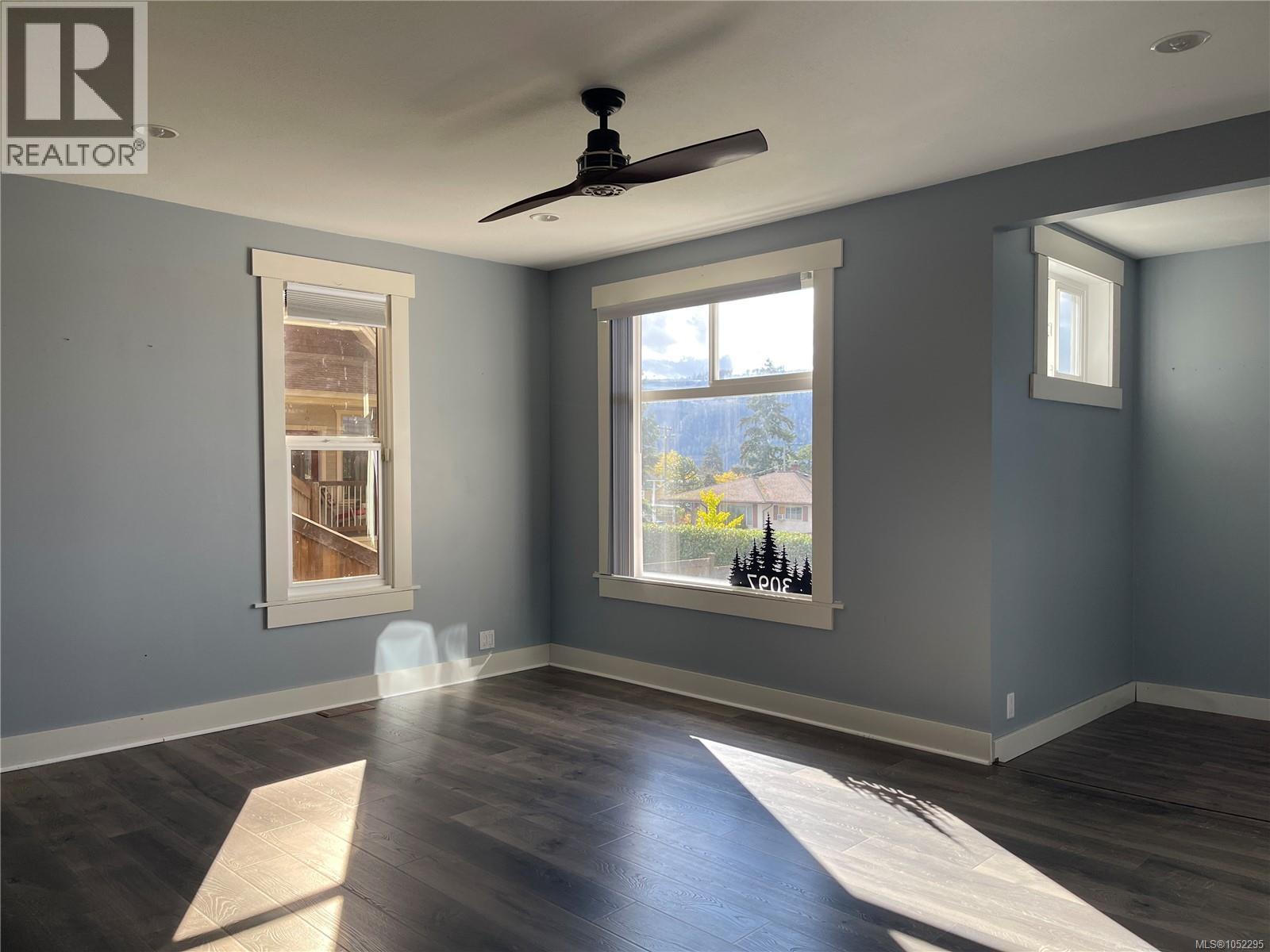 3097 6th Ave - 5