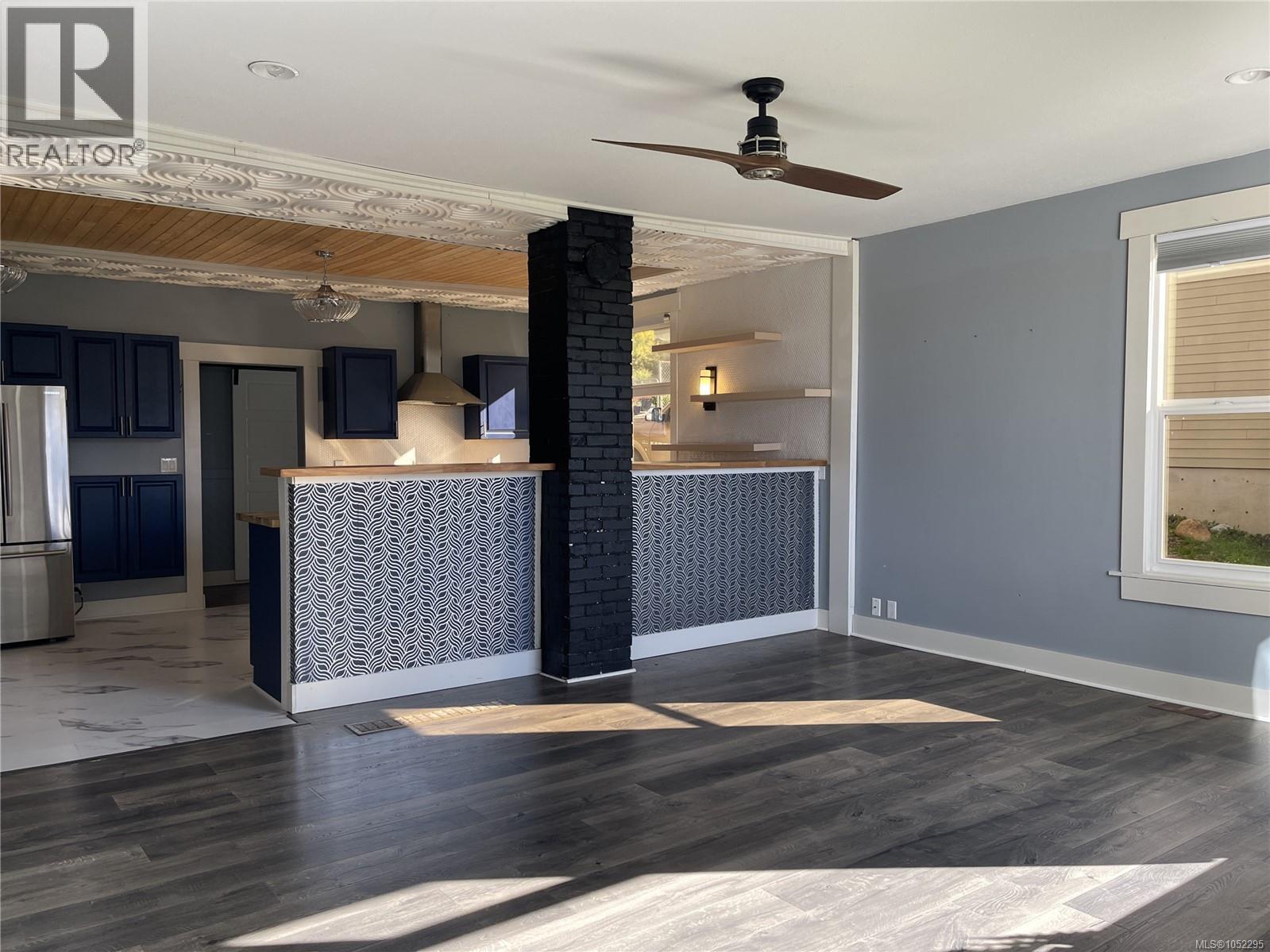 3097 6th Ave - 6